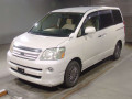 2006 Toyota Noah