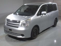 2007 Toyota Noah