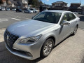 2013 Toyota Crown Hybrid