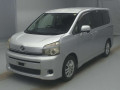 2010 Toyota Voxy