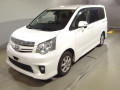 2013 Toyota Noah