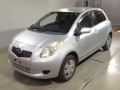 2005 Toyota Vitz