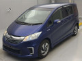2014 Honda Freed hybrid