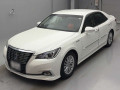 2016 Toyota Crown Hybrid