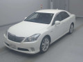 2010 Toyota Crown Hybrid