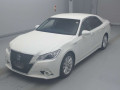 2014 Toyota Crown Hybrid