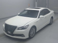 2014 Toyota Crown Hybrid