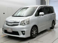 2012 Toyota Noah