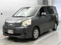 2012 Toyota Noah