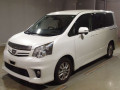 2013 Toyota Noah