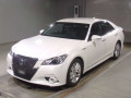 2014 Toyota Crown Hybrid