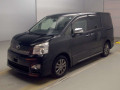 2013 Toyota Voxy