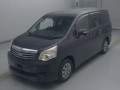 2010 Toyota Noah