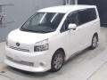 2007 Toyota Voxy