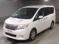 2013 Nissan Serena
