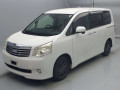 2011 Toyota Noah