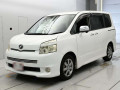 2009 Toyota Voxy