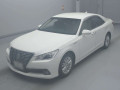 2013 Toyota Crown Hybrid