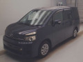 2010 Toyota Voxy
