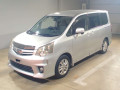 2010 Toyota Noah