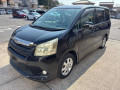 2009 Toyota Noah