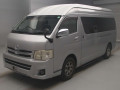 2010 Toyota Hiace Commuter