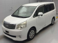 2011 Toyota Noah