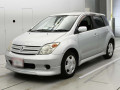2002 Toyota IST