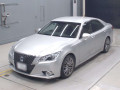 2014 Toyota Crown Hybrid