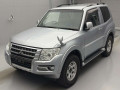 2015 Mitsubishi Pajero