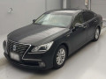 2013 Toyota Crown Hybrid