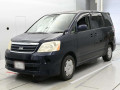 2005 Toyota Noah