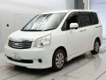 2011 Toyota Noah
