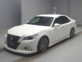 2013 Toyota Crown