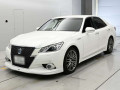 2013 Toyota Crown Hybrid