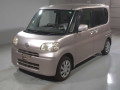 2011 Daihatsu Tanto