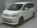 2009 Toyota Voxy