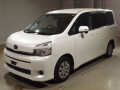 2010 Toyota Voxy