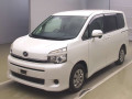 2011 Toyota Voxy