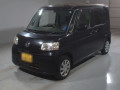 2011 Daihatsu Tanto