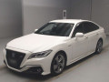 2019 Toyota Crown Hybrid