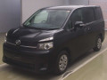2010 Toyota Voxy