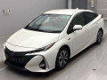 2019 Toyota Prius PHV