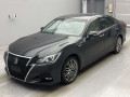 2017 Toyota Crown Hybrid
