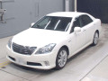 2010 Toyota Crown Hybrid