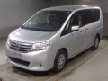 2013 Nissan Serena