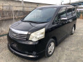 2010 Toyota Noah