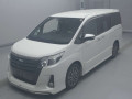2016 Toyota Noah