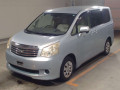 2013 Toyota Noah