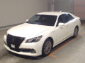 2015 Toyota Crown Hybrid